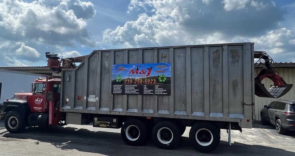 M&J Grapple Truck Service Facility